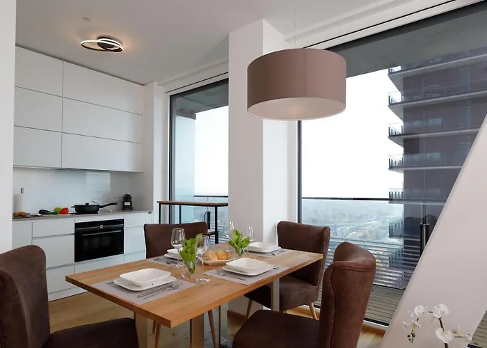 Triiiple Level 22 Mit Balkon Und Tiefgarage Apartmán *